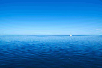 斐济蔚蓝大海海洋天空风景摄影图