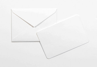白色的信封信件静物摄影图