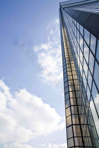 蓝天下的<strong>高楼</strong>建筑现代大厦摄影图