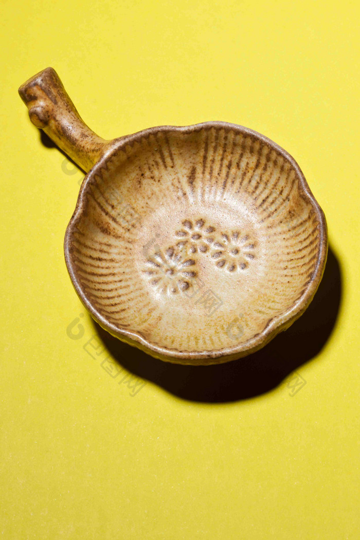 陶器中式花型雕刻花瓣状观赏