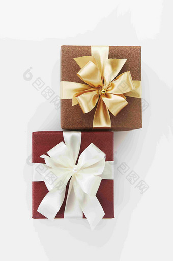 红色棕色礼物盒节日素材摄影图