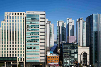现代城市高楼大厦建筑风景摄影图