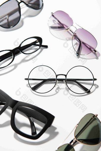 墨镜多色有色镜各种形状的黑边框眼镜