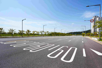 韩国仁川限速60标识高速公路街道摄影图