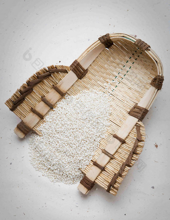 韩式簸箕稻米场景摄影图