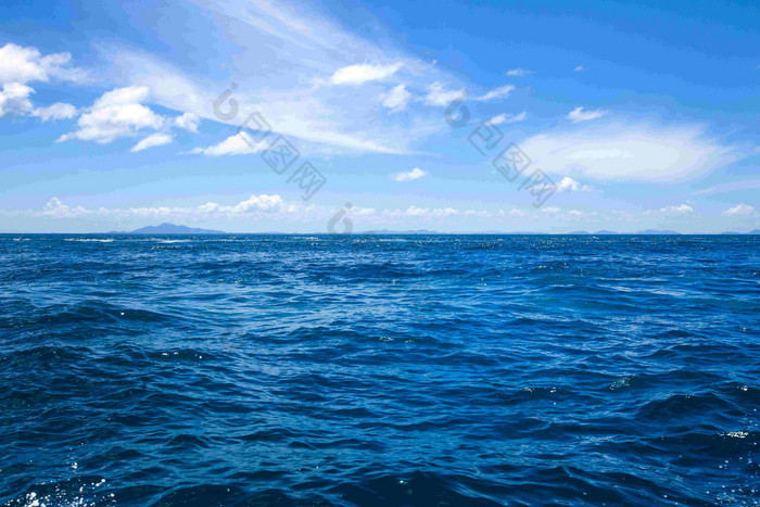 岛屿普吉岛蓝天蔚蓝大海摄影图