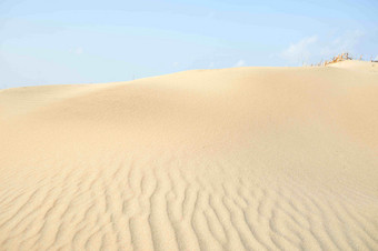 <strong>沙漠</strong>风化纹理日光下风景摄影图