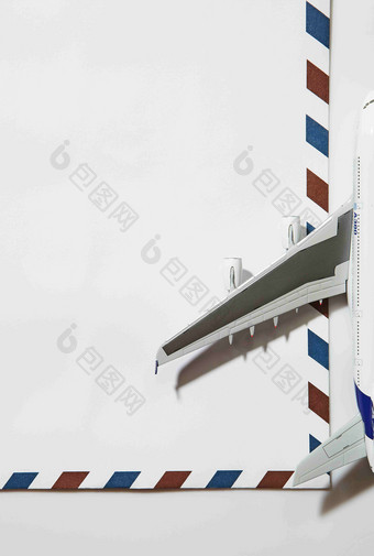 模型副本飞机客机信封背景<strong>摄影</strong>图