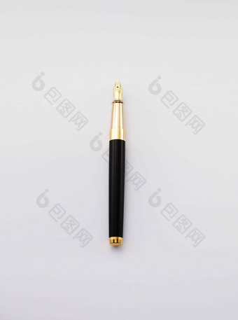 奢侈品金色黑色钢笔<strong>静物</strong>摄影图