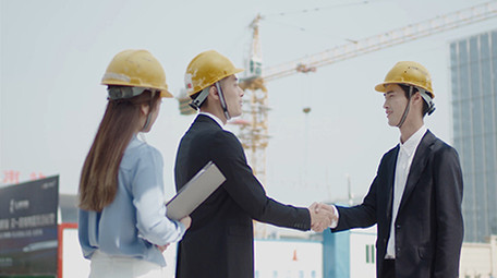 商务男女交流企业文化实拍视频合作笑容近景