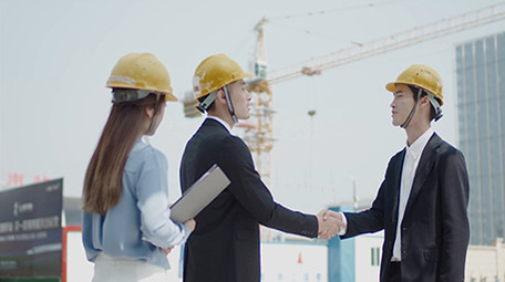 商务男女交流企业文化实拍视频合作笑容近景