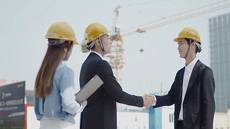 商务男女交流企业文化实拍视频合作笑容近景