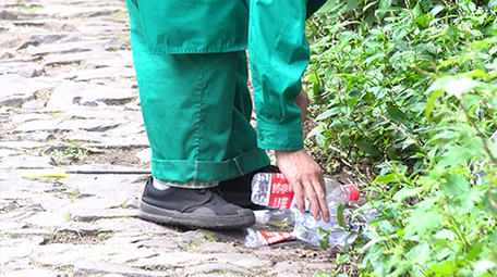 环卫工人工作画面实拍视频