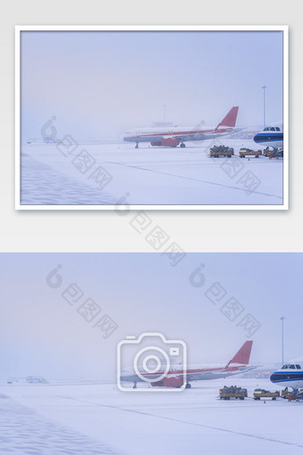 新疆暴风雪机场作业图片