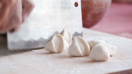 餐饮美食居家做饭包饺子实拍