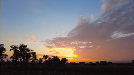 北方乡村夕阳西下日落景象4k延时拍摄视频