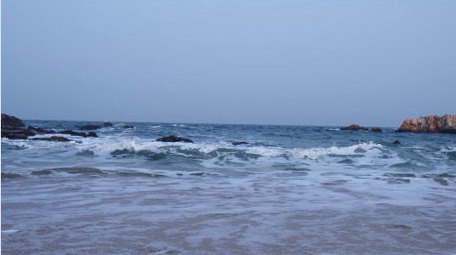 礁石海边浪花波浪大海海洋自然海洋实拍