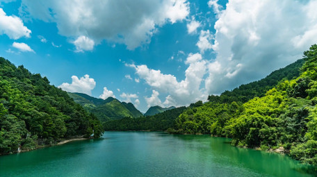 自然唯美夏季山水风光蓝天白云延时