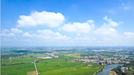 美丽乡村农田村落河流4K航拍