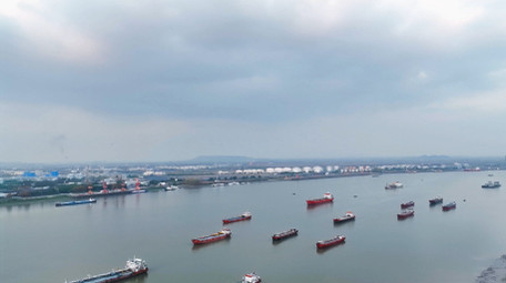 行业运输业长江水路航运运输繁忙4K航拍