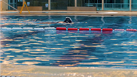 夏季水上运动游泳健身实拍
