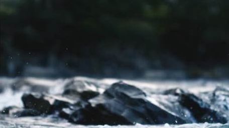 自然森林小型瀑布水流升格实拍视频