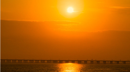 日出太阳升起湖面日出4K延时摄影