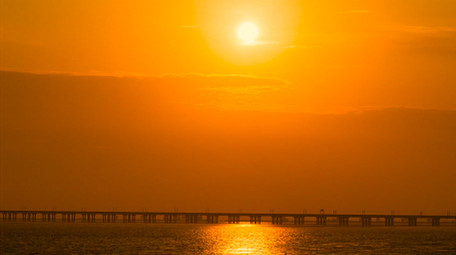 日出太阳升起湖面日出4K延时摄影