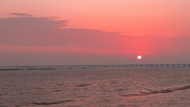 湖面日出朝霞4K延时摄影