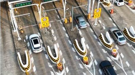 交通运输高速枢纽车流4K航拍