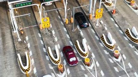 交通运输高速枢纽车流4K航拍