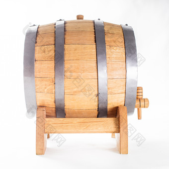 棕色木制酒桶摄影图