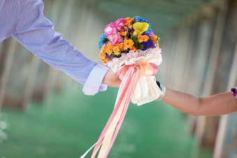 婚礼上的花束摄影图
