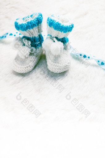 针织的婴儿鞋子摄影图