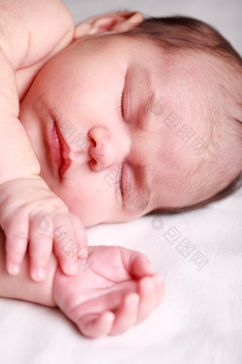 熟睡中的宝宝摄影图
