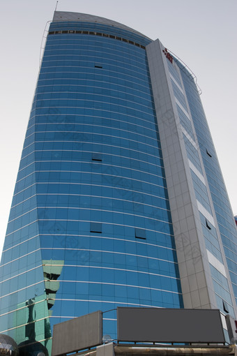 蓝色现代高楼建筑