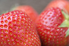 红色草莓果实摄影图