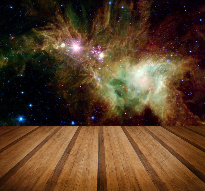 深色调地板后的宇宙摄影图