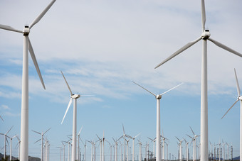 新能源旋转风车摄影图