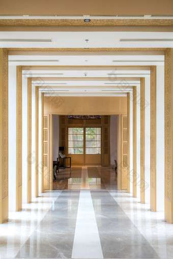 室内走廊建筑摄影图
