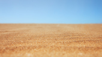 沙漠上的黄色沙子