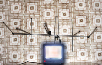复古电视机天线摄影图