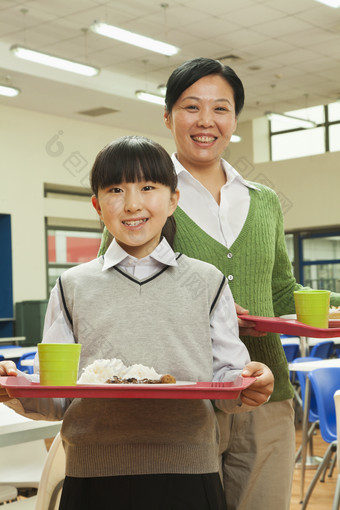学生学校食堂饭堂打饭午餐女人微笑摄影