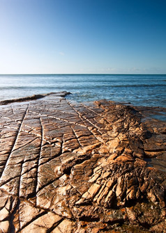 侏罗纪海岸岩石裂缝