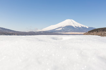 清新漂亮的富士山摄影图