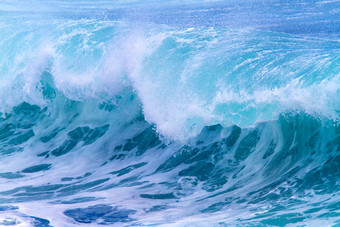 蓝色风景照<strong>海边</strong>沙滩夏天旅行海浪冲击大海