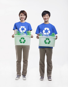 保护环境垃圾回收的女孩们