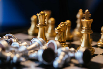金<strong>银色</strong>国际象棋摄影图