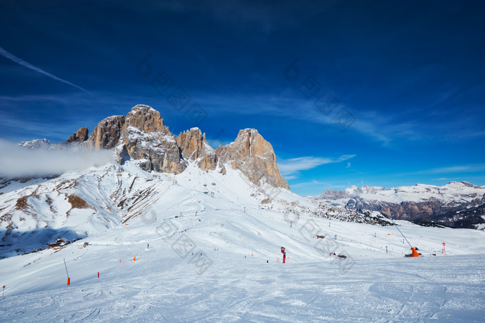 冬季滑雪运动摄影图片