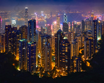 在香港摩天大楼天际线青